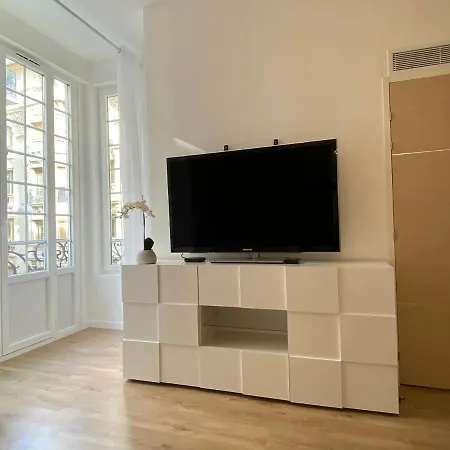 Lamartine- Heart Of Center- Modern And Design Flat Apartment