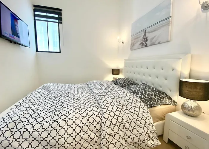 Lamartine- Heart Of Center- Modern And Design Flat * نيس