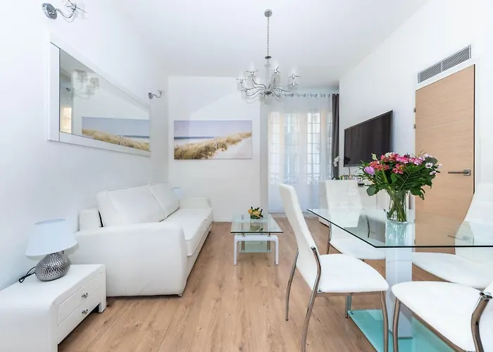 Lamartine- Heart Of Center- Modern And Design Flat شقة *