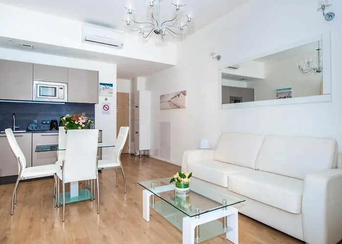Lamartine- Heart Of Center- Modern And Design Flat شقة نيس