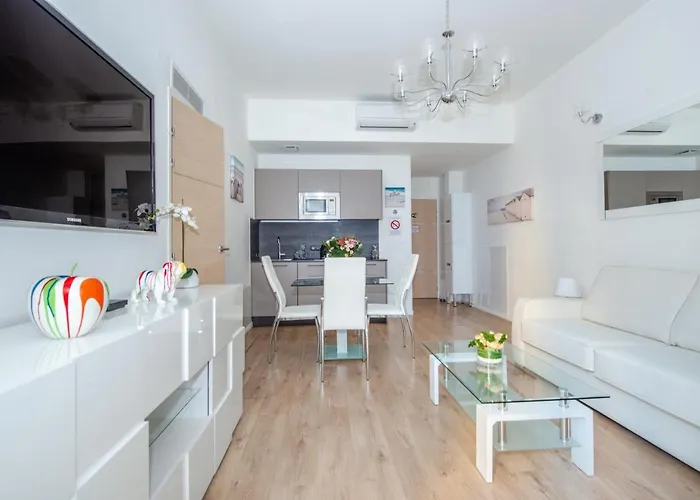 Lamartine- Heart Of Center- Modern And Design Flat شقة